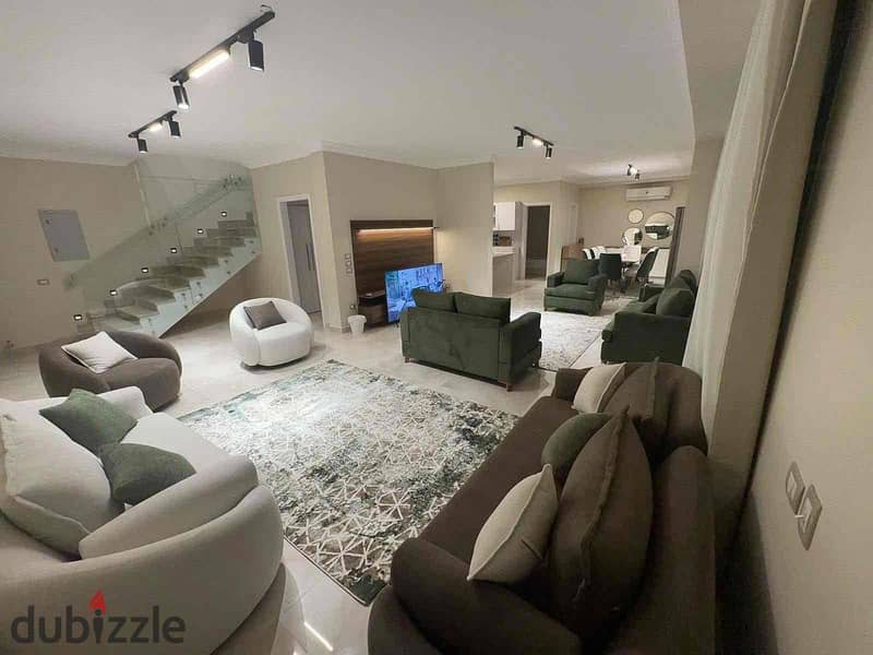 فيلا مفروشه للإيجار اليومي في الشيخ زايد موقع مميز وفرش مودرن فندقي 0