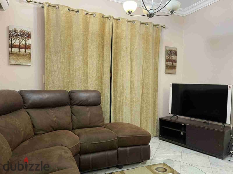 بجوار مول مصر دريم لاند أستديو مفروش 0