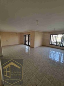 فرصة مميزة للبيع بالرحاب شقة ٣٠٠ متر دور ثالث اسانسير بسعر تجاري 12,000,000 ج.م