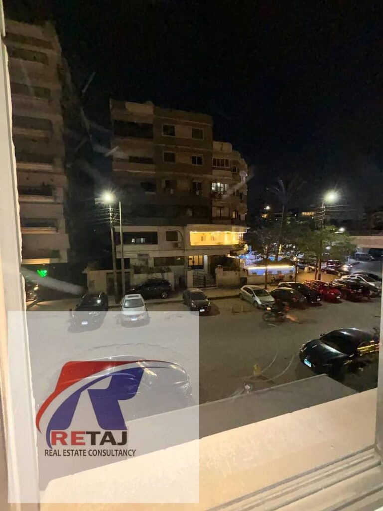 شقه للايجار   ناصية – شارع النزهة مصر الجديده موقع تجاري حيوي بواجهة واضحة وسهولة وصول ممتازة 0