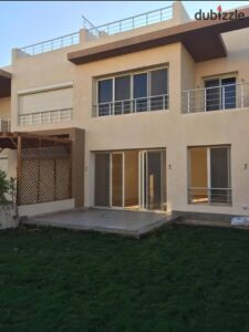 تاون هاوس ميدل للبيع تشطيب كامل بكمبوند جراند هايتس كواديكو التوسعات الشماليه 16,000,000 ج.م