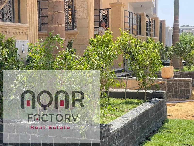 للبيع دوبلكس بيزمنت و أرضي 310 م فيو القطاميه ديونز معاه حمام سباحه وجاردن 120 م بسعر لقطه 0