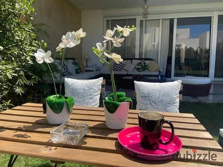 فيلاا داخل واتر واى للبيع بلوكيشن مميز جدا داخل الكمبوند بمقدم تعاقد  2.400. 000 مع التقسيط باقى المبلغ على فترات مريحة 0