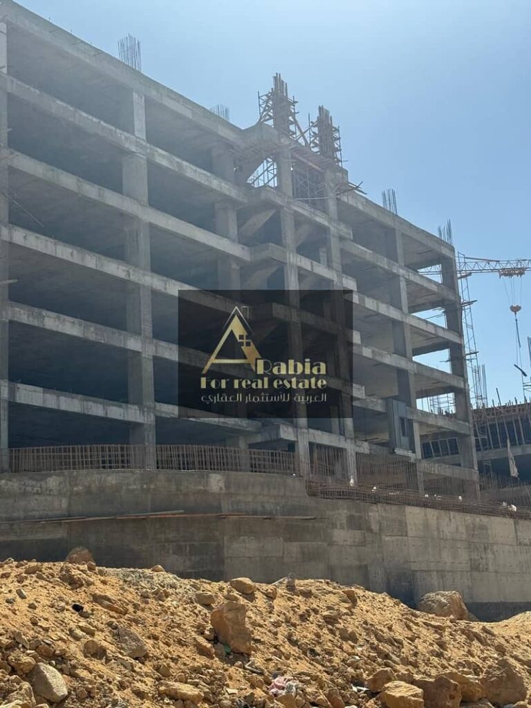 مبنى إداري مستقل للبيع – موقع مميز جدًا – East Side 0