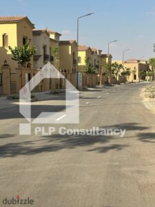 فيلا توين هاوس في كمبوند city gate new cairo برايم لوكيشن اوبن فيو باقل سعر ف السوق 38,000,000 ج.م