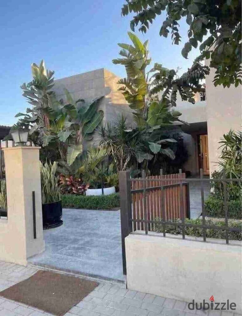 ڤيلا بسعر لقطه بجوار لاڤيستا في القاهرة الجديدة ڤيو لاند سكيب 0