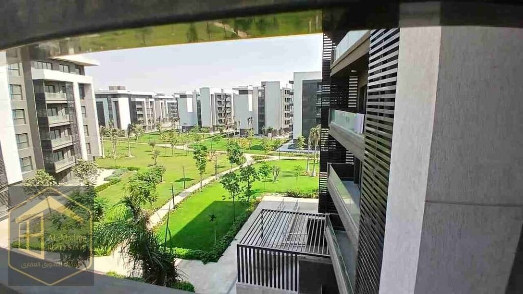 "أقل مقدم… أقل قسط… وأريح نظام سداد في مدينتي B15!"  شقة جاهزة للاستلام فورًا، هاديه، وتقسيم عملي، مع تشطيب شركة وموقع مميز قريب من كل الخدمات.  الفرصة دي مش هتتكرر! استثمر أو سكن براحتك بأقل التزامات شهرية ممكنة، وابدأ عائدك فورًا من أول يوم. 0