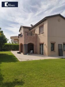 فيلا مستقلة للبيع بمساحة 860 متر جاهزة للسكن، في مراسي، الساحل الشمالي 70,000,000 ج.م