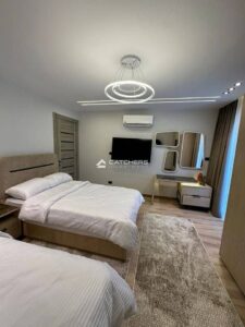 استلام فوري و بخصم 30% و تشطيب كامل الترا سوبر لوكس شقة 189 متر في قلب التجمع الخامس 19,200,000 ج.م