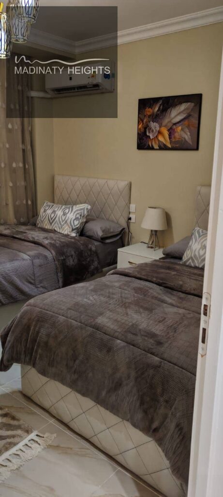 شقة 116م للإيجار المفروش في مدينتي B12 أستلام فوري جاهز للمعاينة -  دور رابع – 3 غرف – تشطيب خاص – فيو جاردن 0