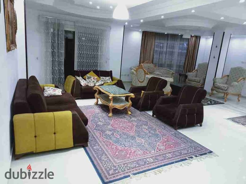 شقة مفروشة قرب فندق شيراتون للسكن الراقي والمميز بالدقي 0