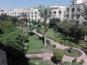 شقه للايجار داخل كومباوند حدائق المهندسين امام سعودي ماركت دور ثاني 20,000 ج.م