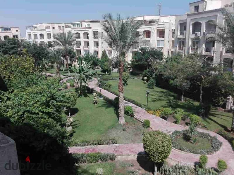 شقه للايجار داخل كومباوند حدائق المهندسين امام سعودي ماركت دور ثاني 0