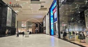 استلام فوري بسعر لقطه محل في التجمع متأجر بعائد 115الف في الشهر بالقرب من شارع التسعين 17,250,000 ج.م