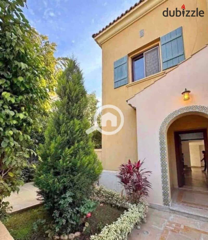 اخر فيلا استلام فوري مساحه 454متر في قلب التجمع الخامس جنب قطاميه ديونز /الجامعه الامريكيه 0