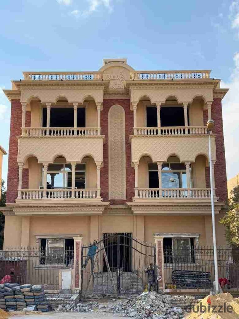 شقة للبيع خطوات من التسعين الشمالي والجامعة الكندية 0