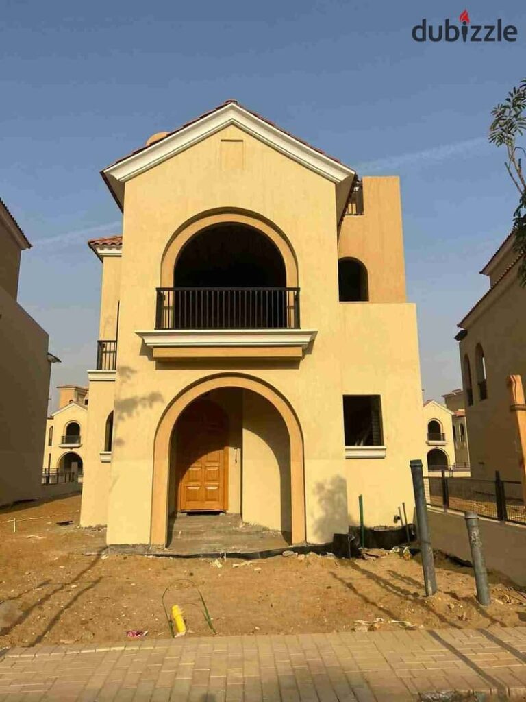 تاون هاوس كمبوند سراي مرحلة كاڤانا مدينة المستقبل القاهرة الجديدة بالقرب من مدينتي 0