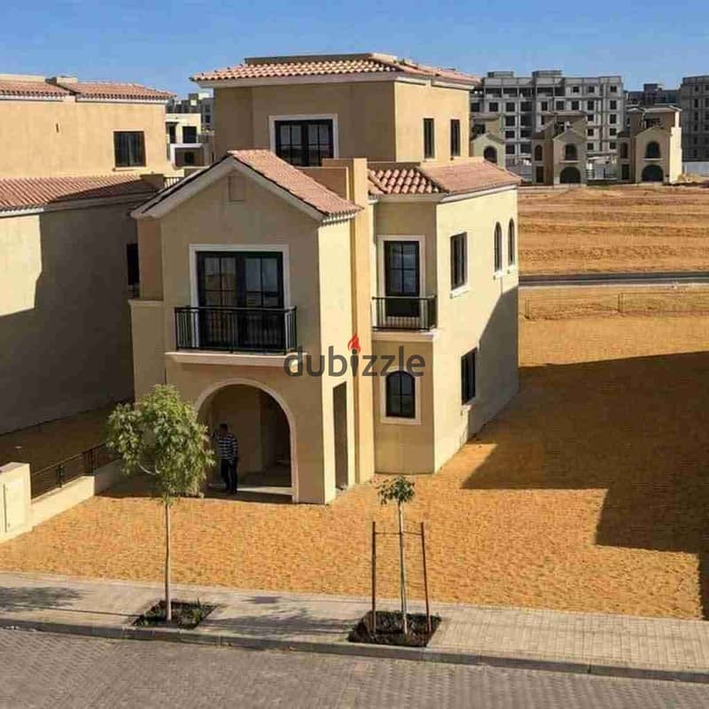 تاون هاوس كورنر كومبوند سراي مرحلة كاڤانا مدينة المستقبل القاهرة الجديدة بالقرب من مدينتي 0