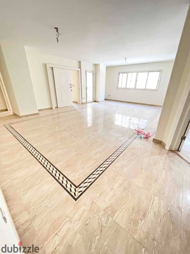 مقر للايجار الادارى 190م / سموحة شارع البرت الاول الرئيسى مكيف بالكامل مبانى حديثة دور 1  للشركات 0