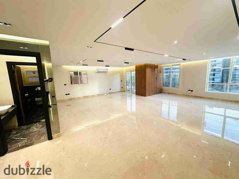 مكتب للايجار في مصر الجديده شارع الثوره الرئيسي مساحه 300متر 0