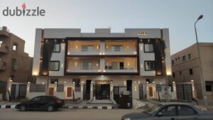 شقة للبيع بحري خلفي داخل فيلا مودرن في واحد من أرقى وأميز أحياء مدينة الشروق الحي الثالث غرب تبه الوزير 2,800,000 ج.م