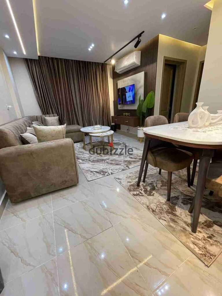 شقة مفروشة للإيجار في مدينتي B12  0