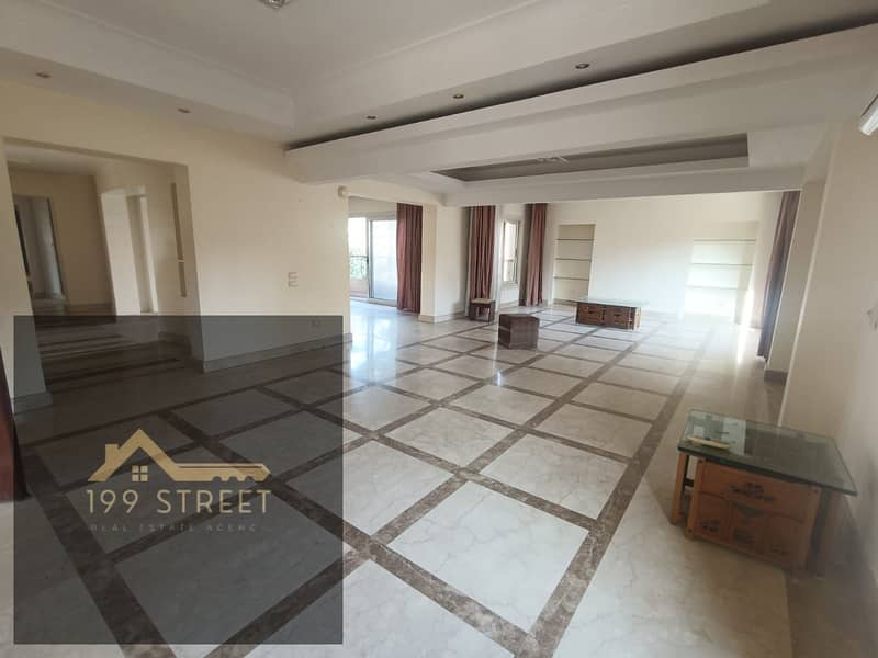 شقة مفروشة للإيجار بمساحة 300م | 3 غرف نوم إحداهم ماستر بحمام خاص | 2 حمام + تواليت ضيوف | مساحات واسعة وتشطيب مريح | سعر الإيجار 1600 دولار 0