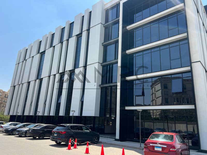 مكتب إداري 1400 متر للإيجار في بيزنس ديستريكت هايد بارك مساحة مفتوحة كور اند شيل مثالي للمقار الرئيسية بعنوان راقي للشركات الكبرى والعالمية الآن فوراً 0