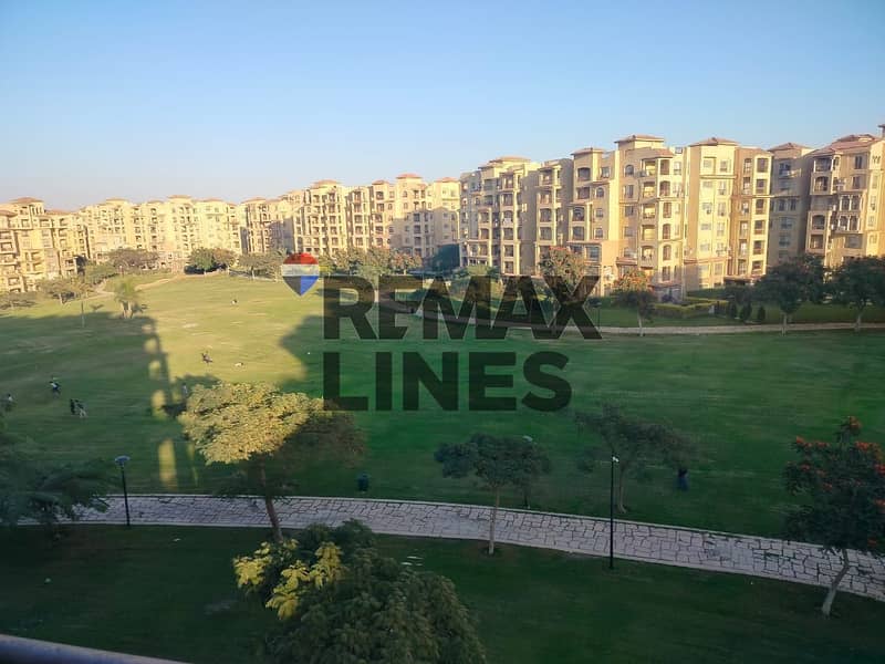 للايجار شقه في مدينتي B1  مساحة 175متر 0