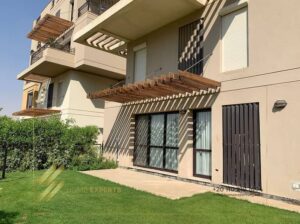 دوبلكس مفروش بالكامل مع حديقة للإيجار في إيست تاون 120,000 ج.م