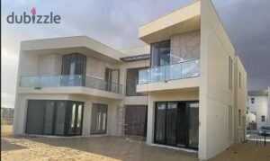 لسرعه البيع فيلا مستقله 550 م للبيع فى كمبوند باديا بالم هيلز أكتوبر بالتقسيط ع 12 سنين 35,000,000 ج.م