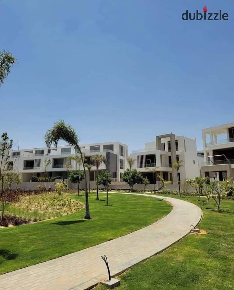 فيلا للبيع بسعر مميز علي ڤيو لاند سكيب داخل كمبوند جولز استلام فوري جاهزه للمعاينه في قلب التوسعات الشرقيه امام ماونتن ڤيو 0