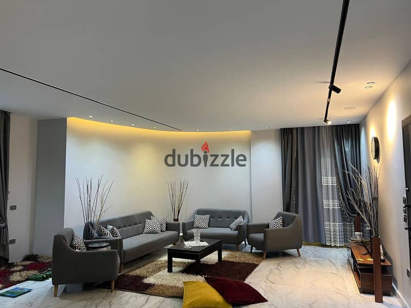 للبيع دوبلكس تشطيب سوبر لوكس موقع متميز فى حى الياسمين التجمع الاول القاهره الجديده 0