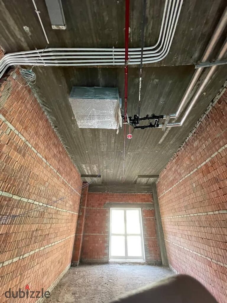 للإيجار محل تجاري 66 متر مجهز بالتكييفات يصلح للفرانشيز في الشيخ زايد الحي ال 16 امام مول مزار مباشرة 0