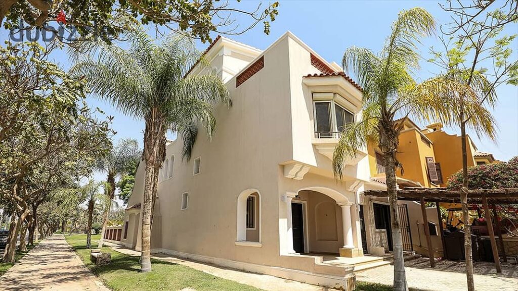 فيلا توين هاوس لقطة متشطبة استلام فوري في كمبوند بالم هيلز الشيخ زايد قريبة من جميع الخدمات بجانب سوان ليك ونيوجيزة Zayed 0