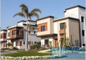 تاون هاوس 176متر 4 غرف باقل مقدم واقل اجمالي في كمبوند ازار2 التجمع القاهره الجديده بجوار بالم هيلز azzar2 13,325,000 ج.م