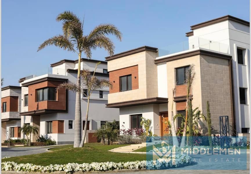 تاون هاوس 176متر 4 غرف باقل مقدم واقل اجمالي في كمبوند ازار2 التجمع القاهره الجديده بجوار بالم هيلز azzar2 0