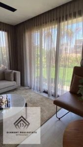 شقه للبيع 3غرف بجاردن باقل سعر في الشروق علي طريق السويس مباشره بالتقسيط علي 10 سنين دقايق من مدينتي 5,500,000 ج.م