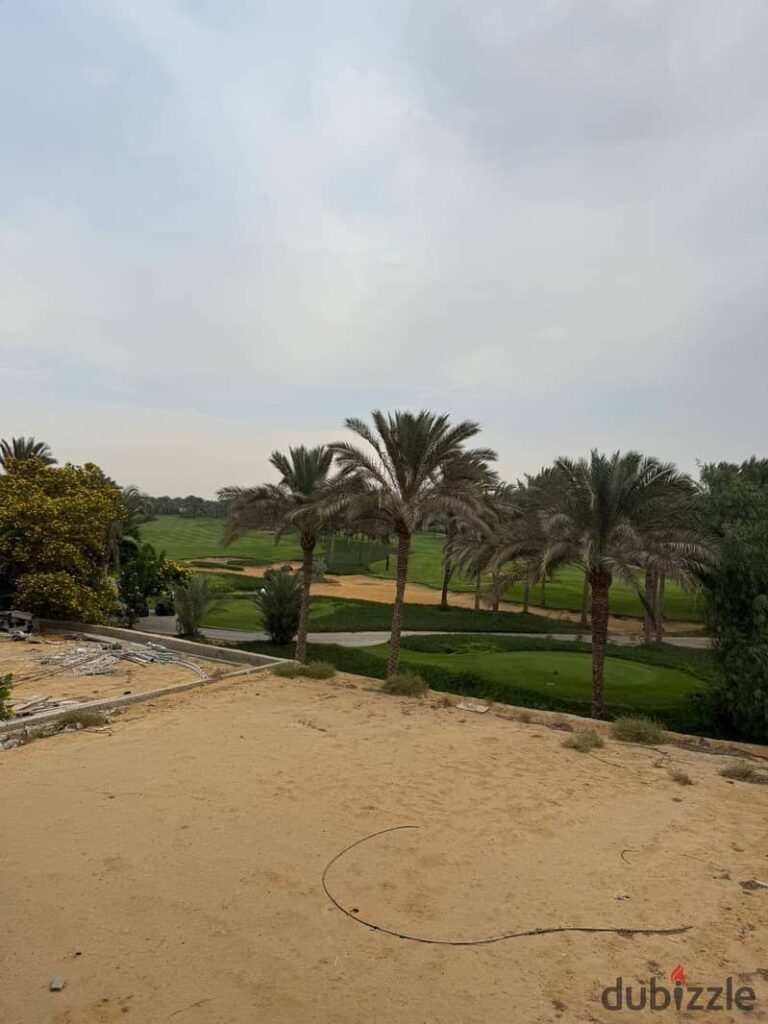 فيلا مستقلة للبيع جاهزة للاستلام والمعاينة بفيو مباشر علي الجولف برايم لوكيشن في كمبوند قطامية ديونز التجمع الخامس دقائق من التسعين الشمالي 0