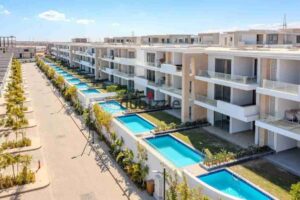 شاليه اربع غرف في العين السخنه للبيع بالتقسيط علي 8 سنوات 18,000,000 ج.م