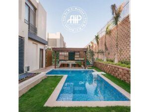 فيلا مستقلة مفروشة فريدة من نوعها بتصميم شهيرة فهمي مع حمام سباحة للبيع 60,000,000 ج.م