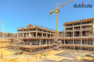 مكتب للبيع، سعر خاص، مساحة مبنية 53 متر مربع، في تاون سكوير عند بوابة القاهرةTown Square at Cairo gate 8,500,000 ج.م