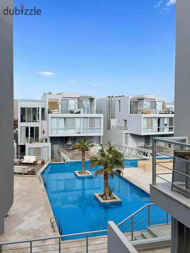 بنتهاوس للبيع بإطلالة على حمام السباحه بسعر مميز في شولان 1، الجونة، البحر الأحمر 0