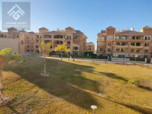 فيو مفتوح لاند سكيب كبير و جزء شارع شقة مميزة للبيع في موقع مميز داخل كمبوند الخمائل 170 متر دور ثاني بتقسيمه( 3 غرف نوم 3 حمام ريسبشن واسع ومطبخ) 5,550,000 ج.م