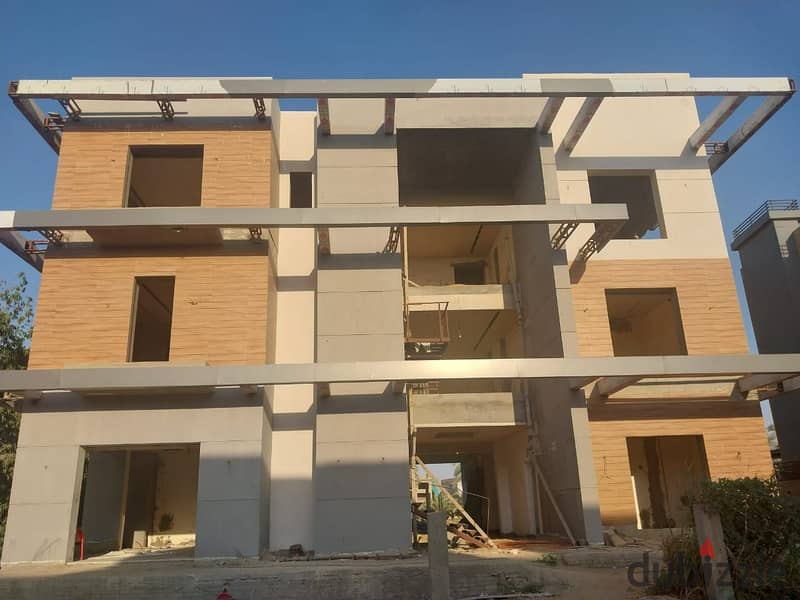 للبيع فيلا مستقلة فاخرة في كمبوند القطامية ديونز القاهرة الجديدة استلام فوري 0