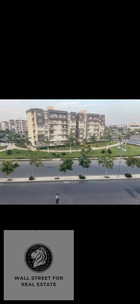 شقه 78م للايجار في مدينتي B12 امام مول الايست هب و الكرافت زون مباشره 0