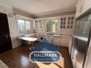 فيلا للايجار في كمبوند ذا فيلا التجمع فيو لاجون بالتكيفات 120,000 ج.م