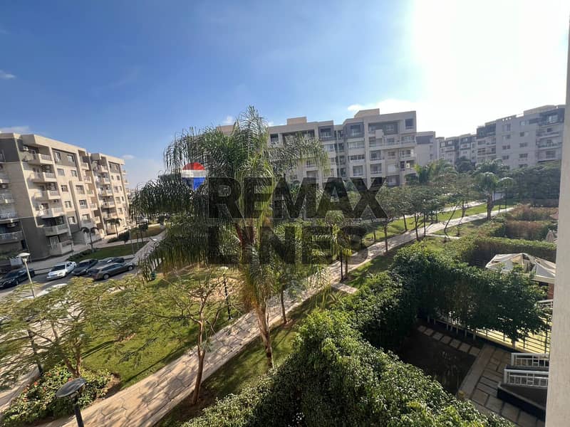 للإيجار قانون بمدينتي B10 | بجوار All Seasons Park 0