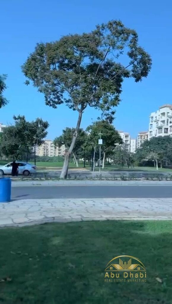 شقة 123 م أرضي بـ جـــاردن 45 م للبيع بمدينتى B1   موقع مميز جدًا بجوار مترو ماركت والمركز الطبي مباشرة فيو شارع مفتوح 0