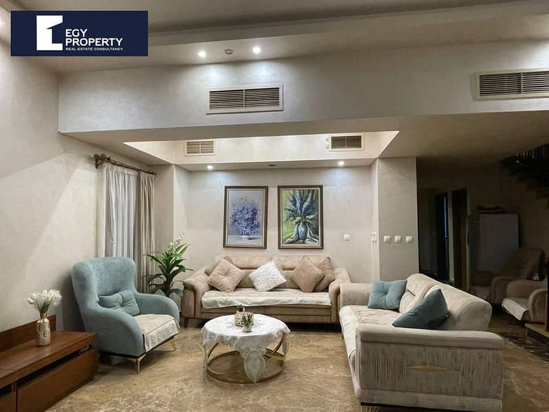 فيلا للبيع في أب تاون كايرو بسعر أقل من سعر السوق 450 متر مربع تشطيب كامل Uptown Cairo 0